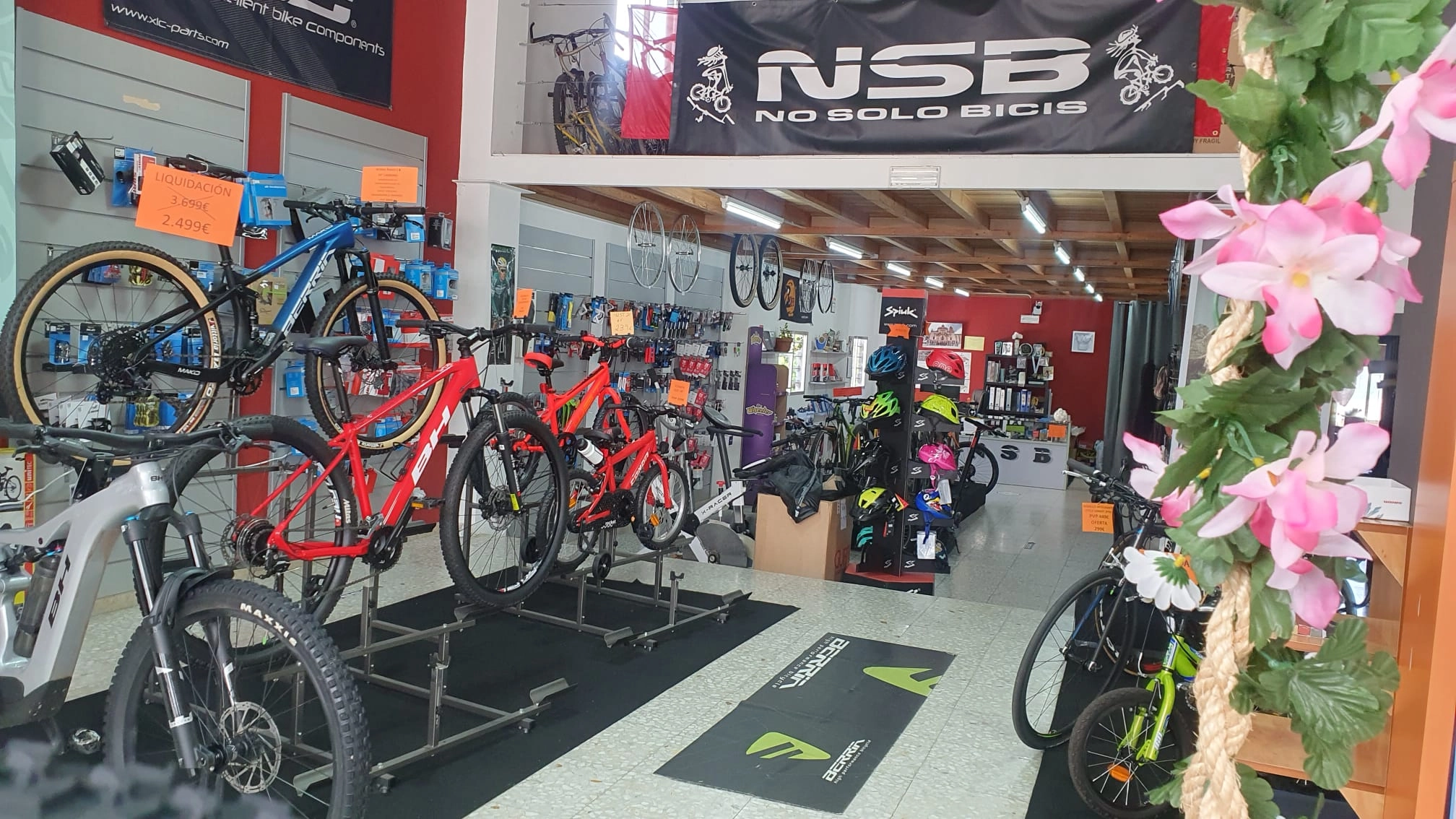 Fotos-tienda-nosolobicis (6)